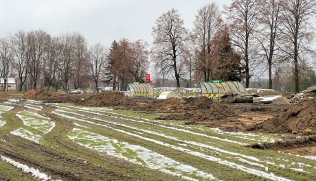 Rozpoczęły się prace przy przebudowie stadionu w Przysusze 