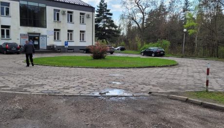 Będzie remont parkingu przed ośrodkiem zdrowia w Białobrzegach?