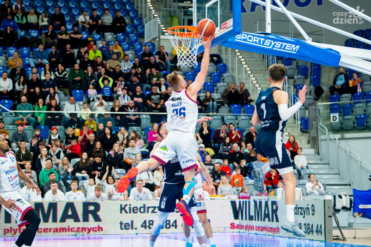 HydroTruck przegrał z Dzikami Warszawa i stracił szanse awansu do Energa Basket Ligi!