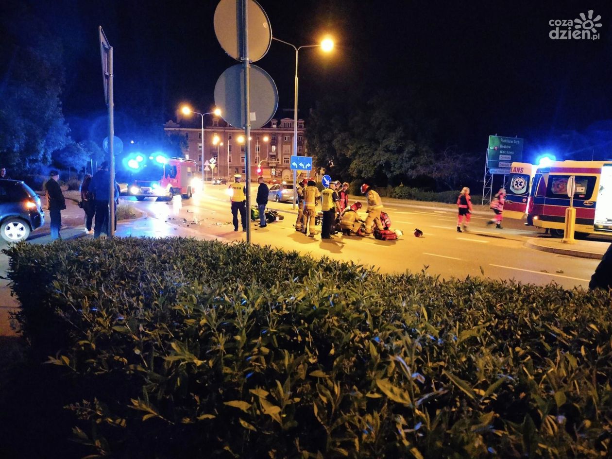 Wypadek z udziałem motocyklisty na ul. Grzecznarowskiego