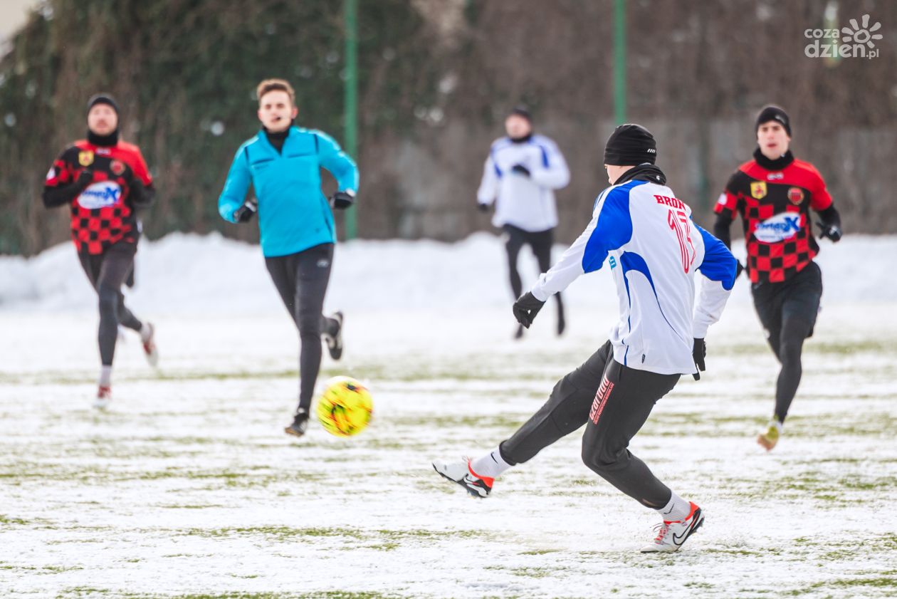 Trzecioligowcy z regionu radomskiego rozpoczęli zimowe sparingi 